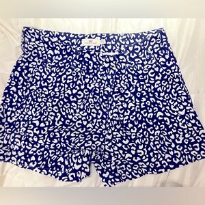 Vineyard Vines Navy & White Leopard Print Shorts Size 8